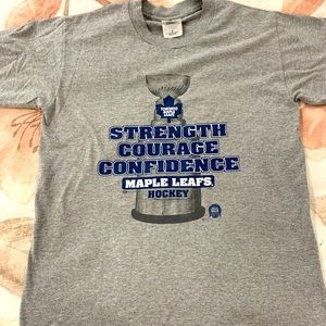 2/$25 Vintage Toronto maple leafs shirt